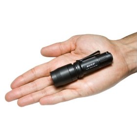 Show details of SureFire E1B Backup E1B-BK-WH LED Flashlight.