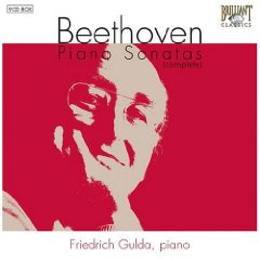 Show details of Beethoven: Piano Sonatas (Complete) [Box Set] [BOX SET] .
