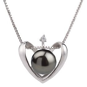 Show details of PearlsOnly Heart Black 9-10mm AA Freshwater Sterling Silver Pearl Pendant.